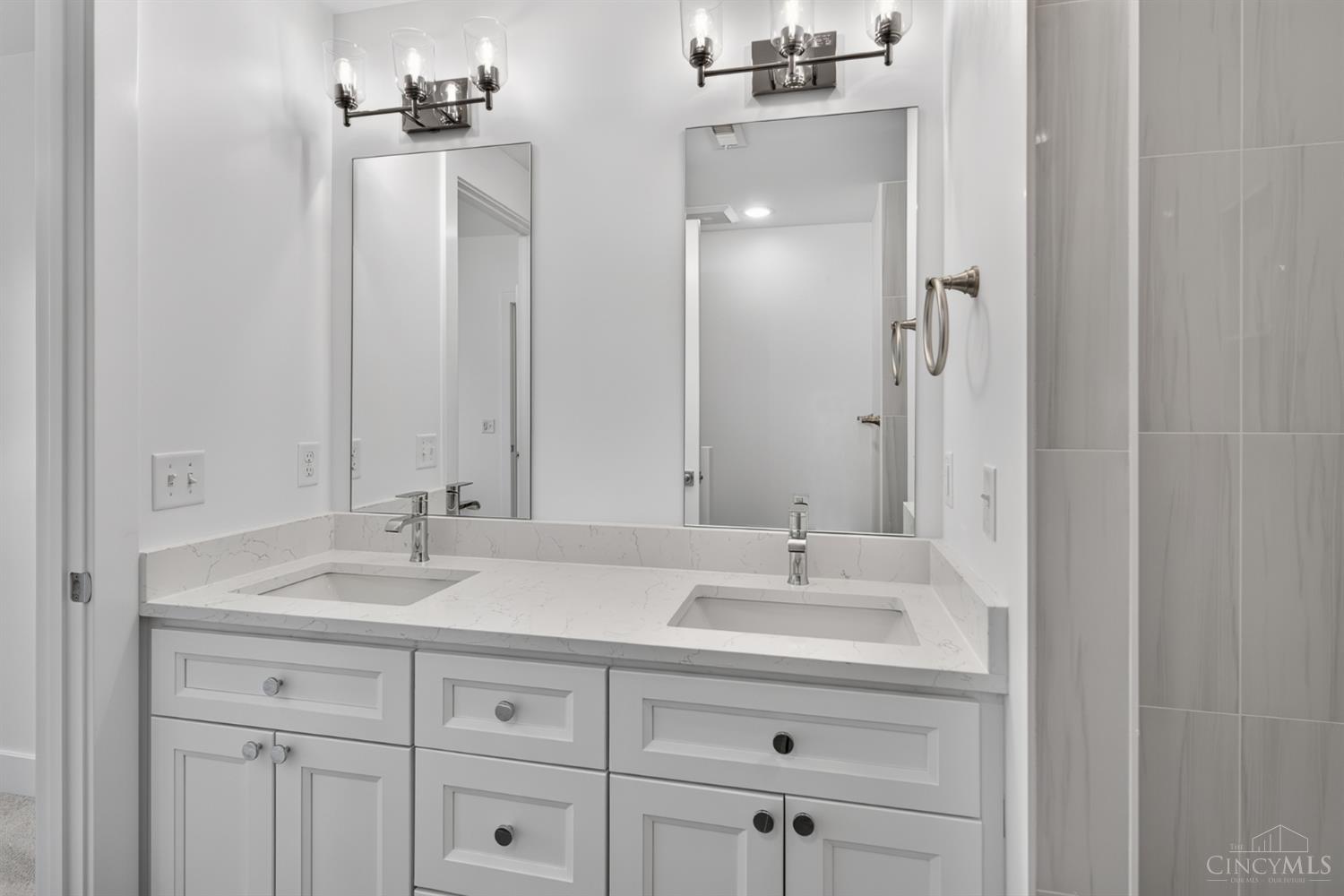 5764 Sanctuary Place, Cincinnati, OH, 45230 — photo 16