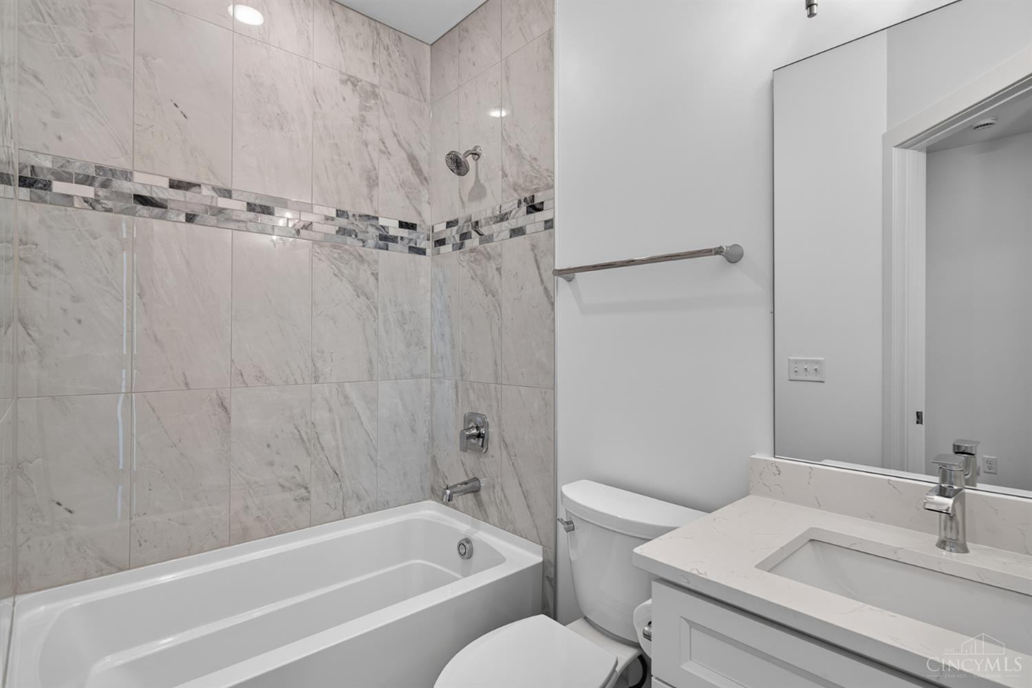 5764 Sanctuary Place, Cincinnati, OH, 45230 — photo 9