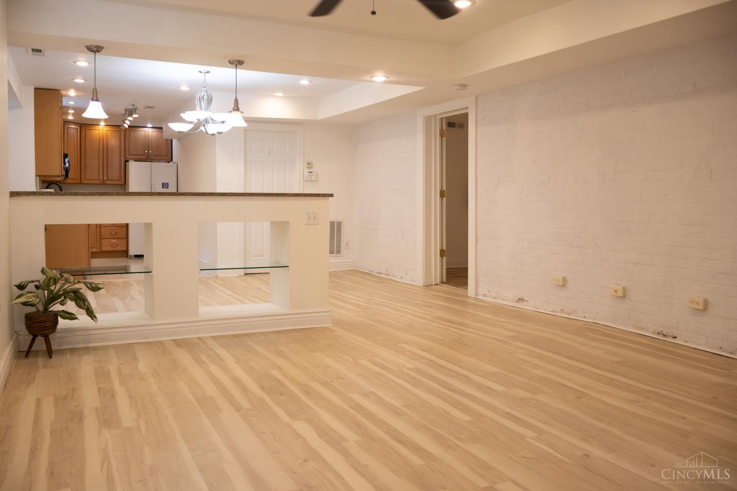 Photo 3 of Condo for sale at 348 Thrall St #1, Cincinnati, OH 45220 | MLS# 1894527 | Listing updated on 2026-09-24