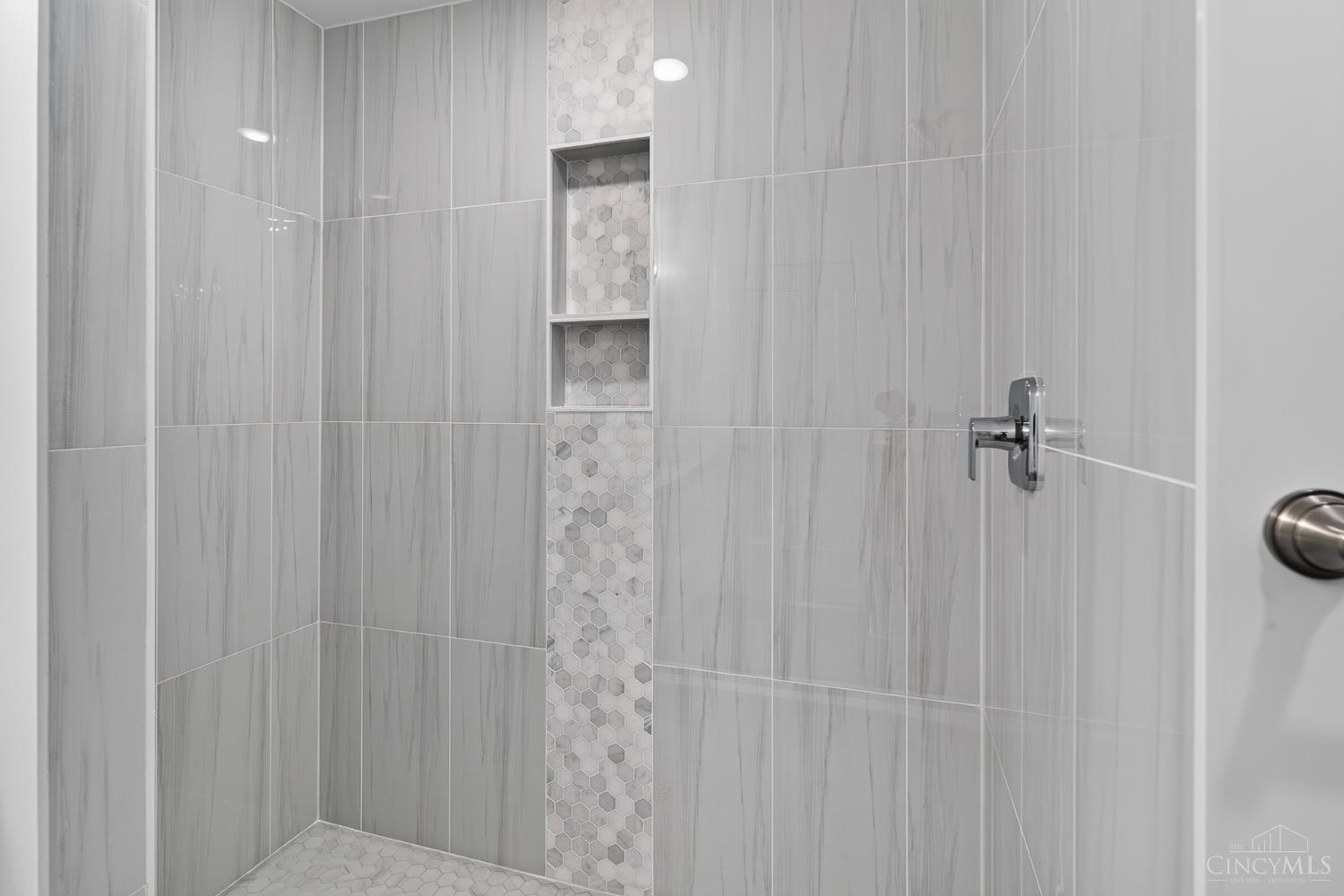 5764 Sanctuary Place, Cincinnati, OH, 45230 — photo 17