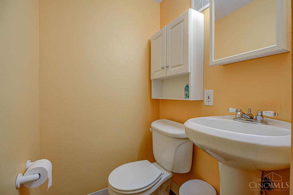 8356 Ashhollow Drive, Colerain Twp, OH, 45247 — photo 20
