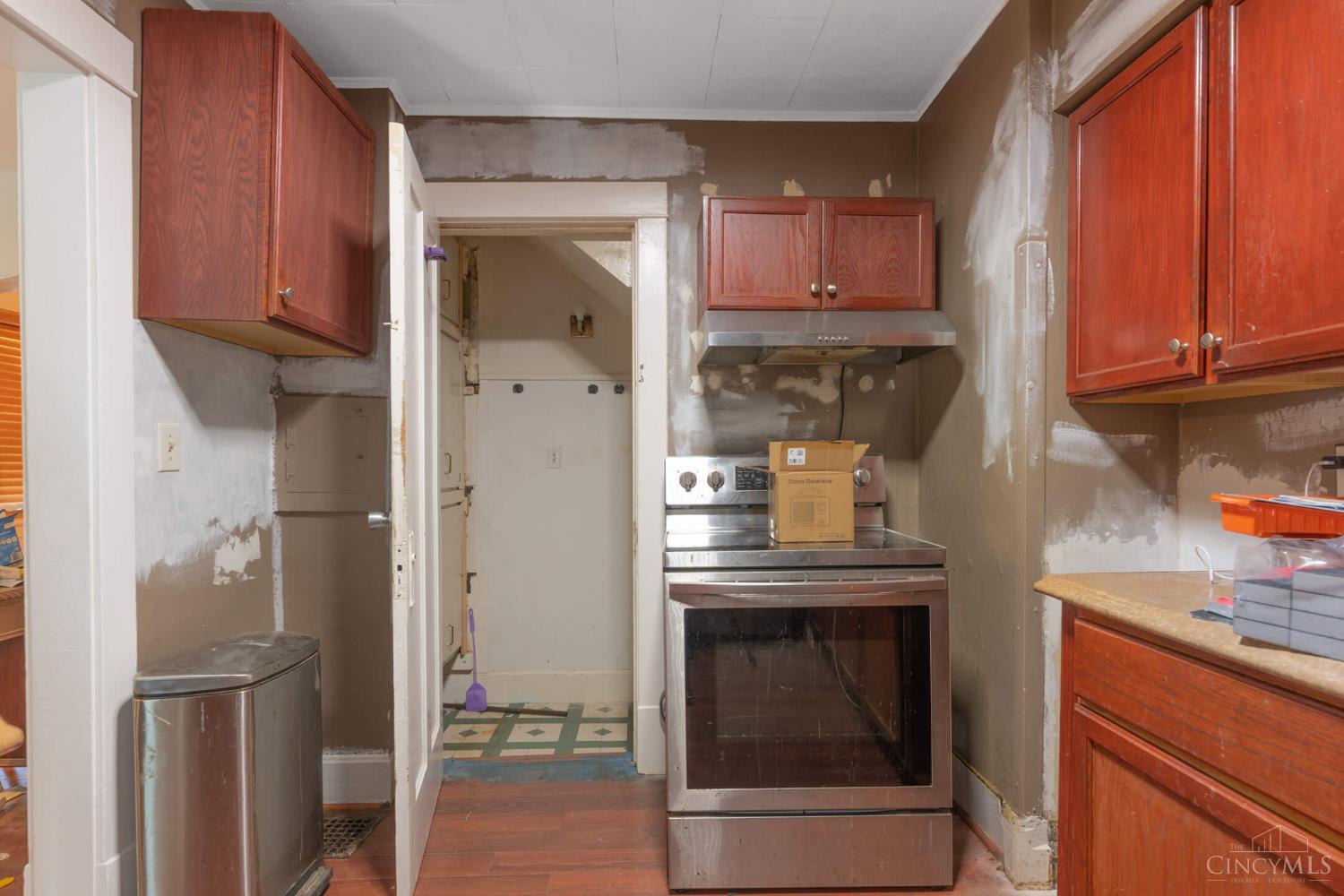 1706 Wyoming Avenue, Cincinnati, OH, 45205 — photo 17