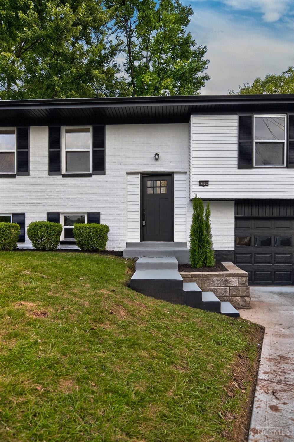 Photo 3 of Single family home for sale at 12080 Greystone Ct, Springfield Twp., OH 45240 | MLS# 1894551 | Listing updated on 2026-09-20