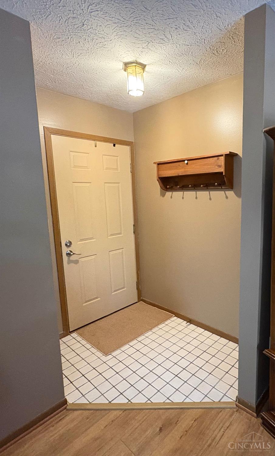 Photo 4 of Condo for sale at 4211 Victorian Green Dr #2, Green Twp, OH 45211 | MLS# 1893831 | Listing updated on 2026-09-24