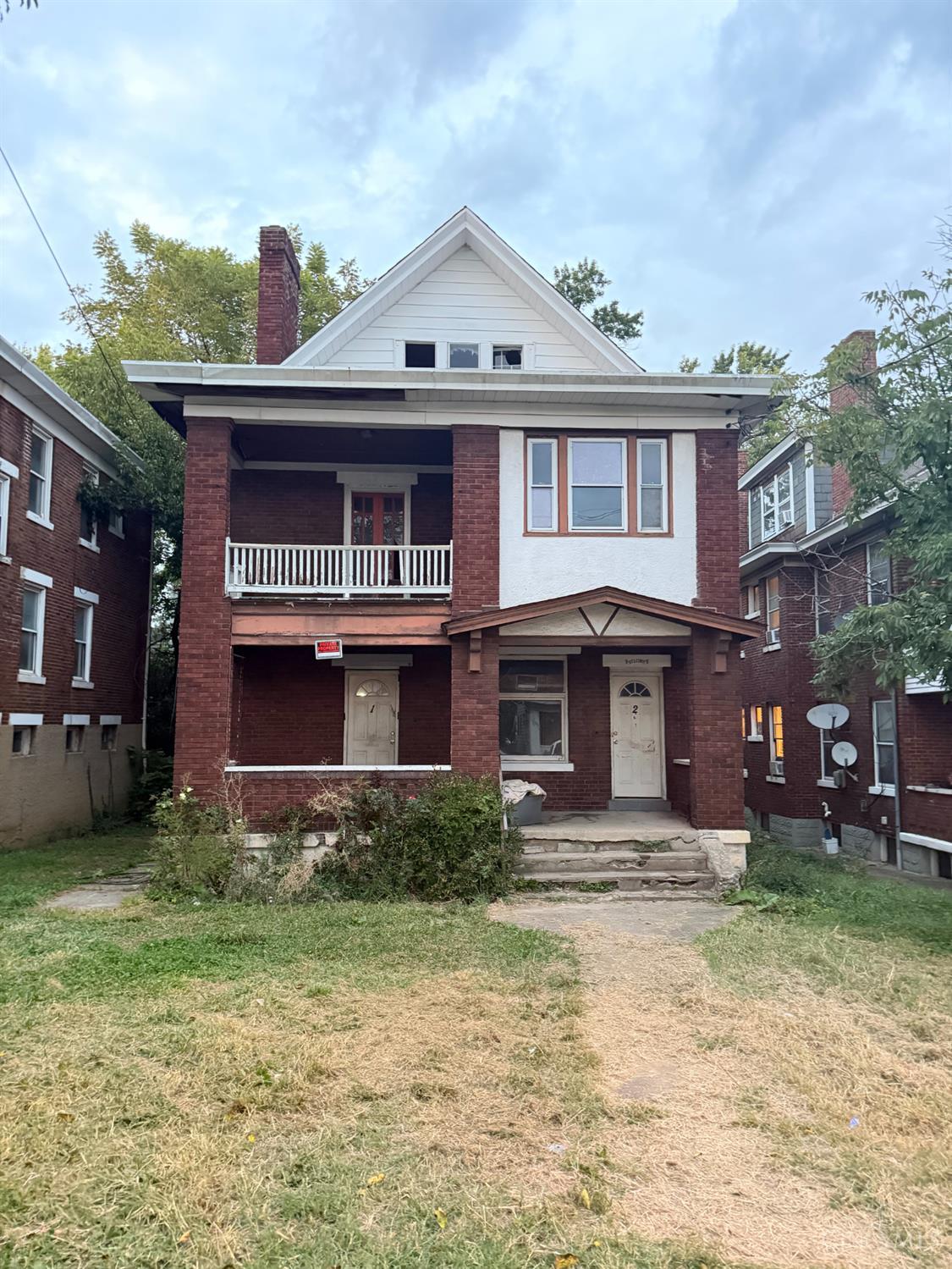 3814 St. Lawrence Avenue