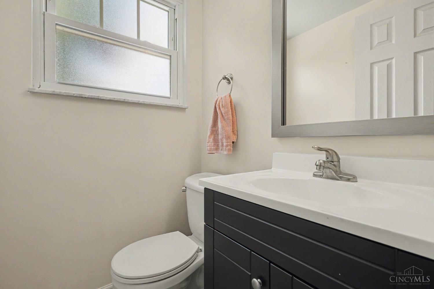 8356 Ashhollow Drive, Colerain Twp, OH, 45247 — photo 5
