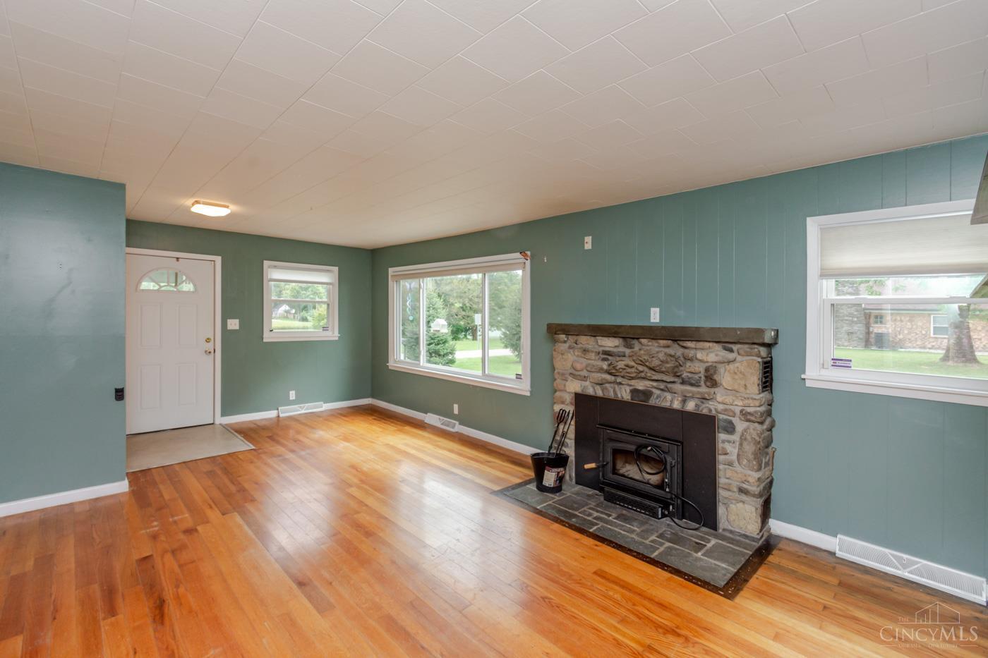 Photo 4 of Sale Pending at 3485 W Lakeview Dr, Pierce Twp, OH 45102 | MLS# 1894552 | Listing updated on 2026-09-26
