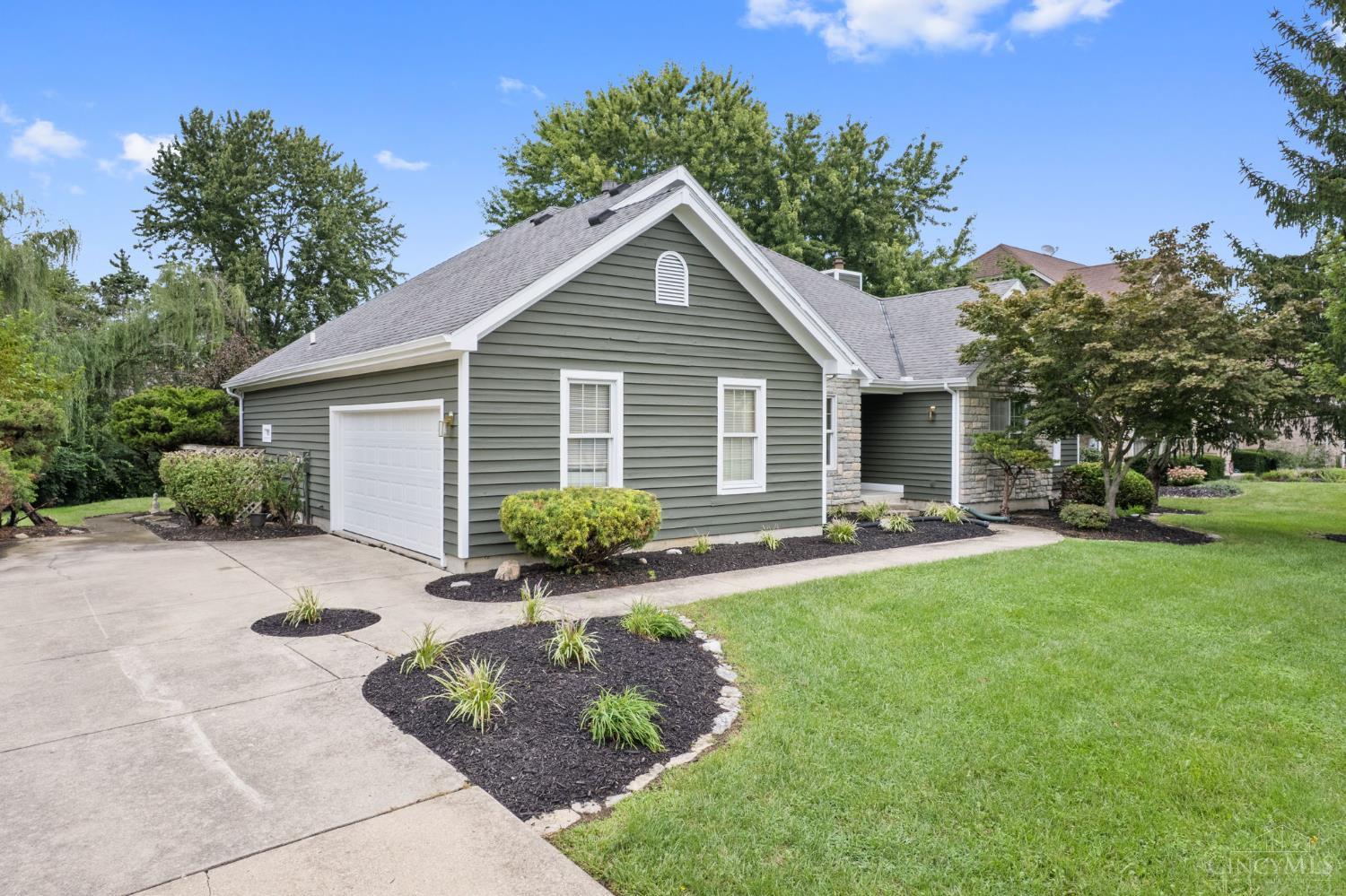 7147 Brightwaters Court, Liberty Twp, OH, 45011 — photo 2