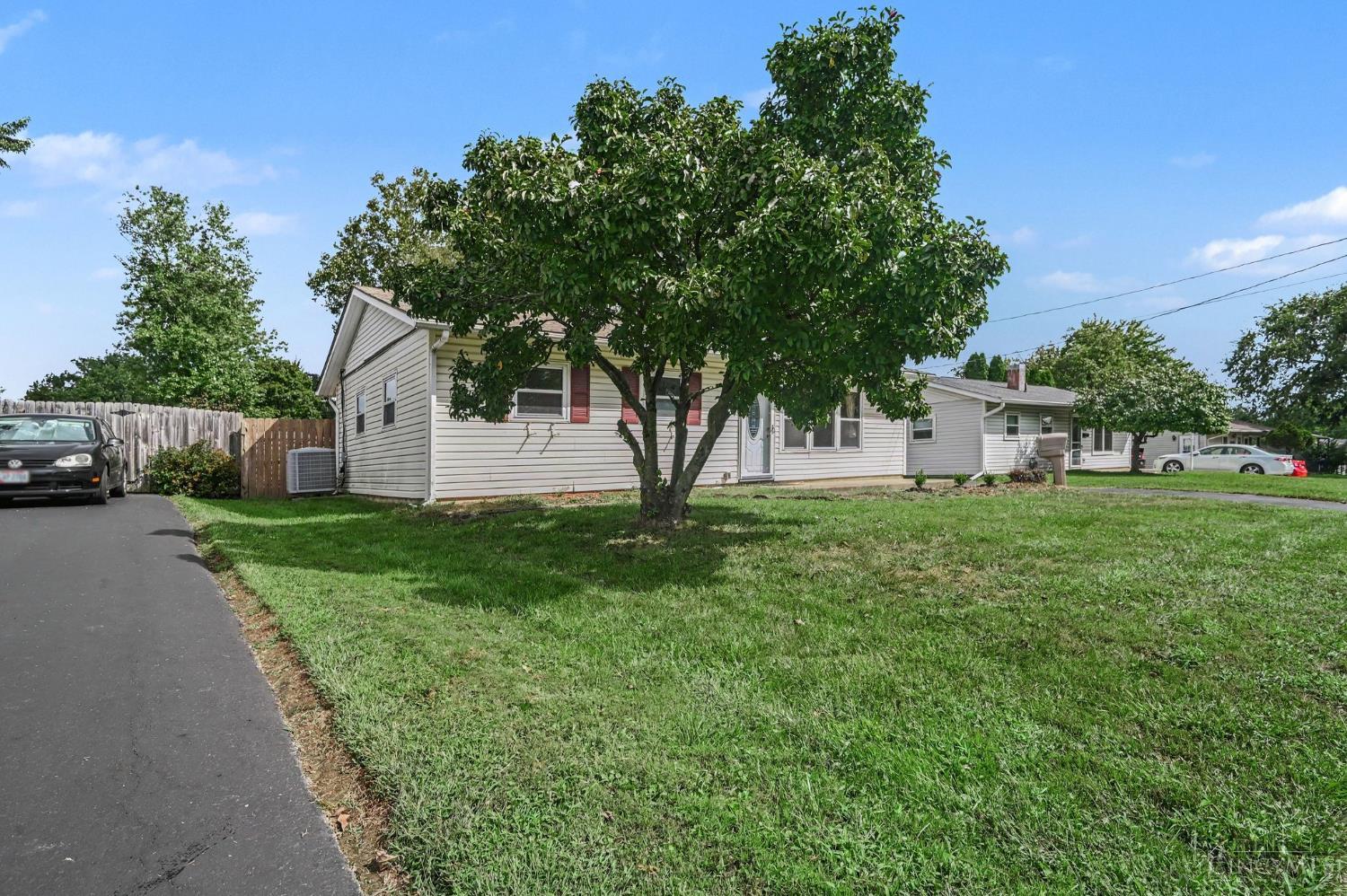 1012 Bellwood Drive, Loveland, OH, 45140 — photo 3