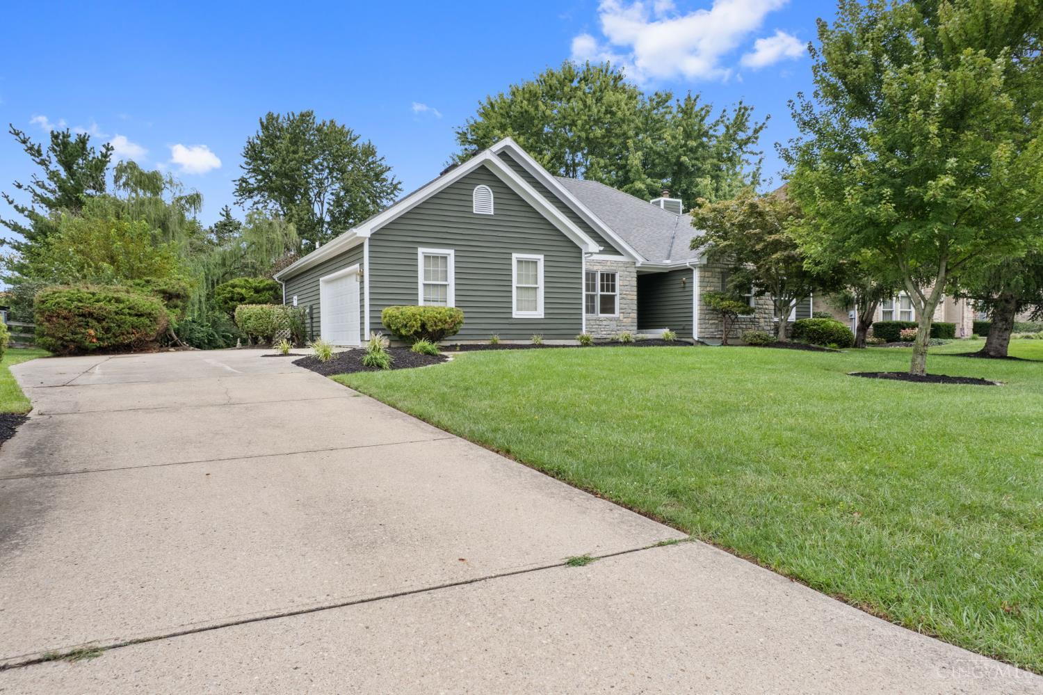 7147 Brightwaters Court, Liberty Twp, OH, 45011 — photo 3