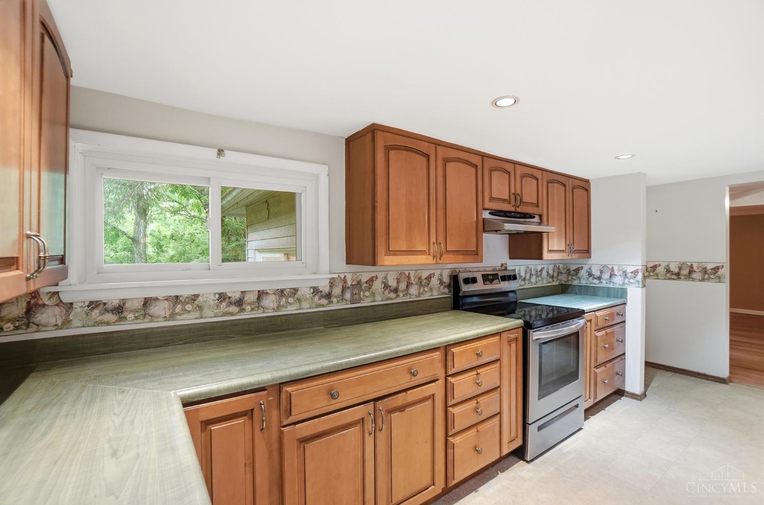 6951 Lesourdsville West Chester Road, Liberty Twp, OH, 45011 — photo 15