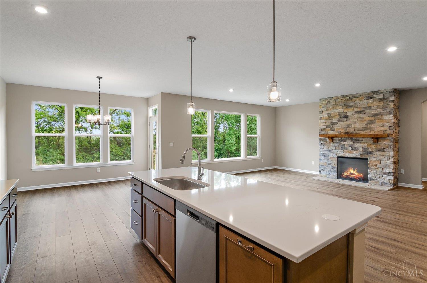 2552 Golden Leaf Drive, Beavercreek, OH, 45431 — photo 3