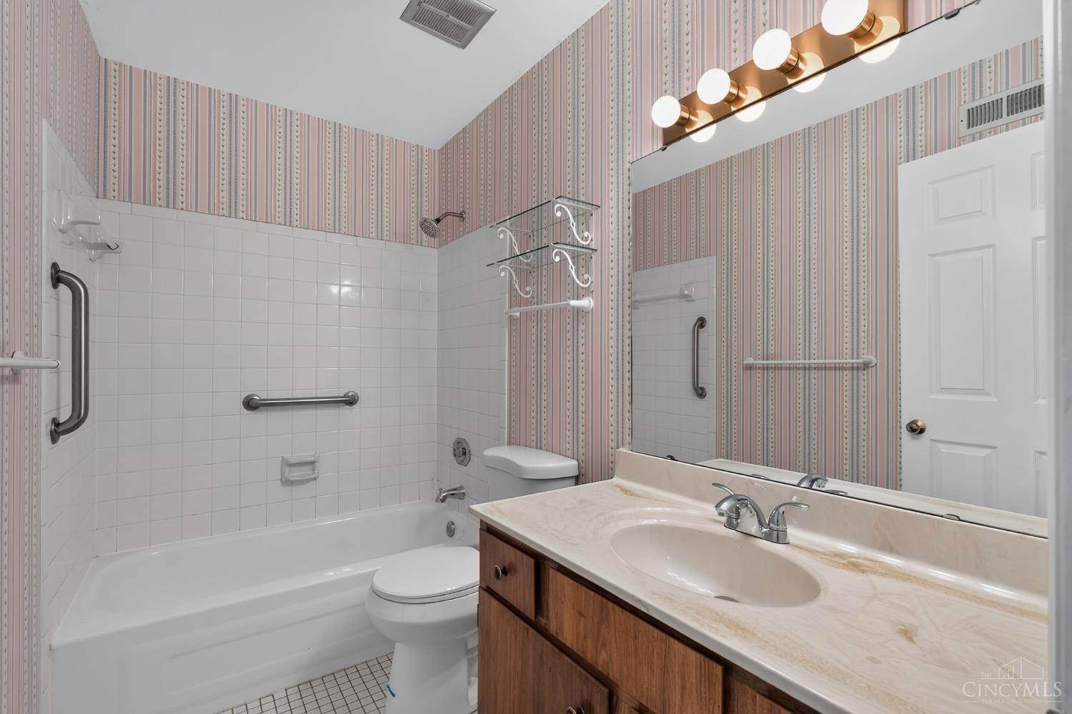 21 Courthouse Green #603, Union Twp, OH, 45103 — photo 18