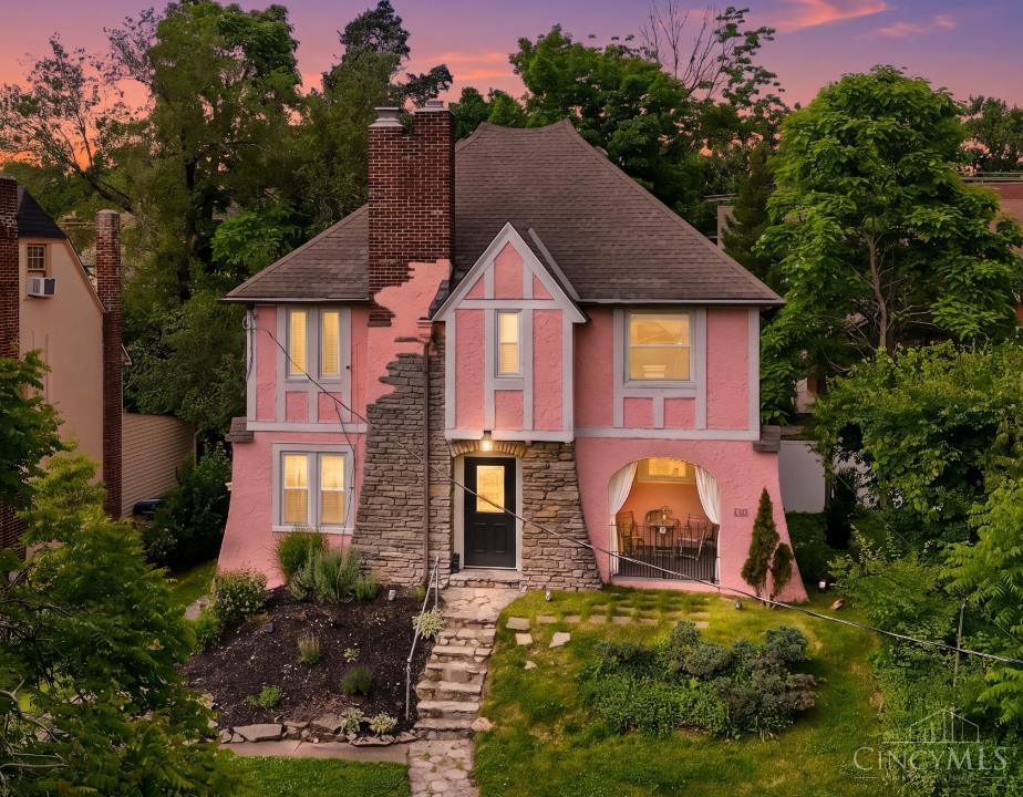 Photo 2 of Single family home for sale at 130 Mary Ln, Cincinnati, OH 45217 | MLS# 1894713 | Listing updated on 2026-09-23