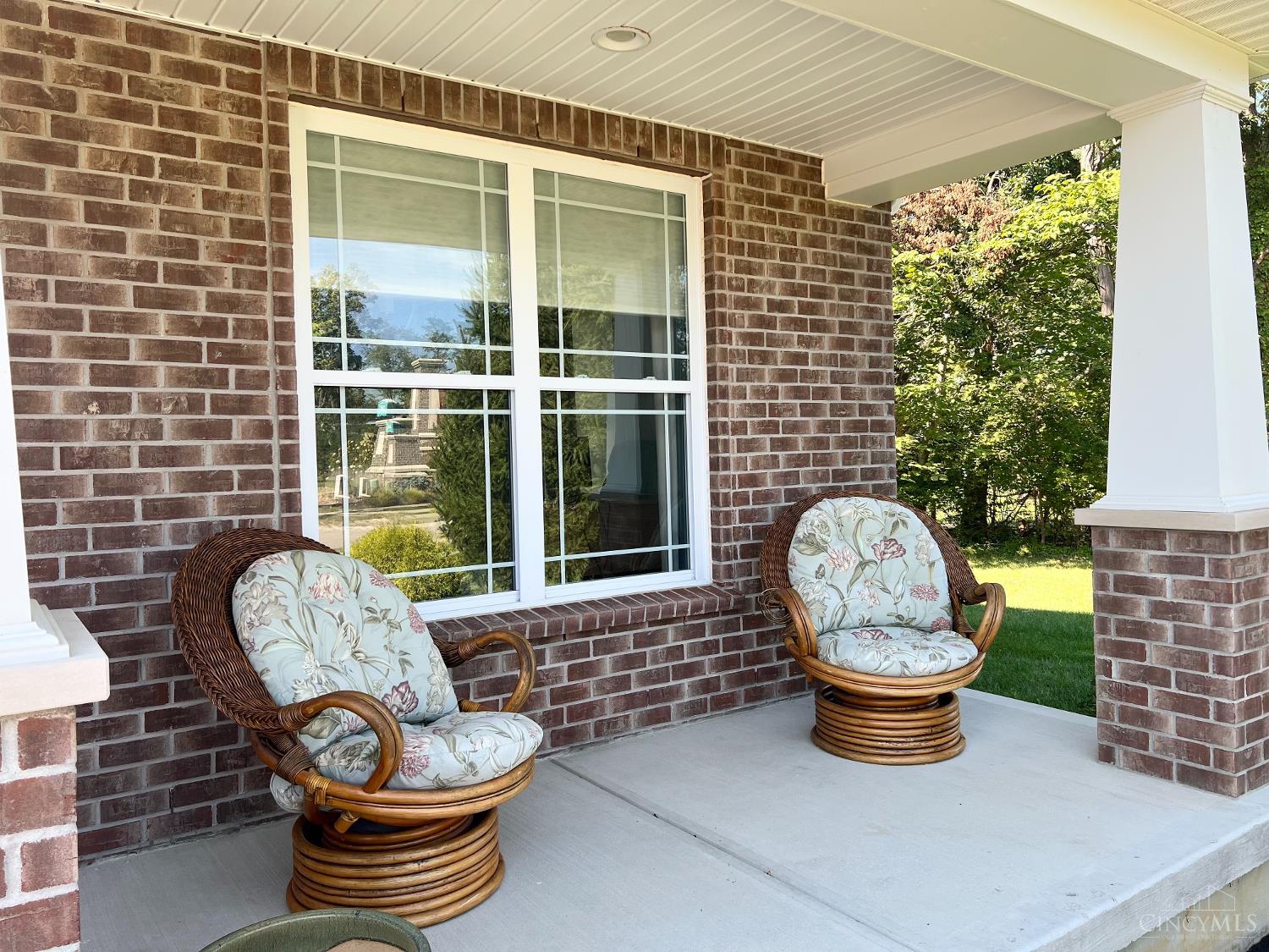 Photo 3 of Sale Pending at 361 Brier Crk Dr, Miami Twp, OH 45140 | MLS# 1894079 | Listing updated on 2026-10-06