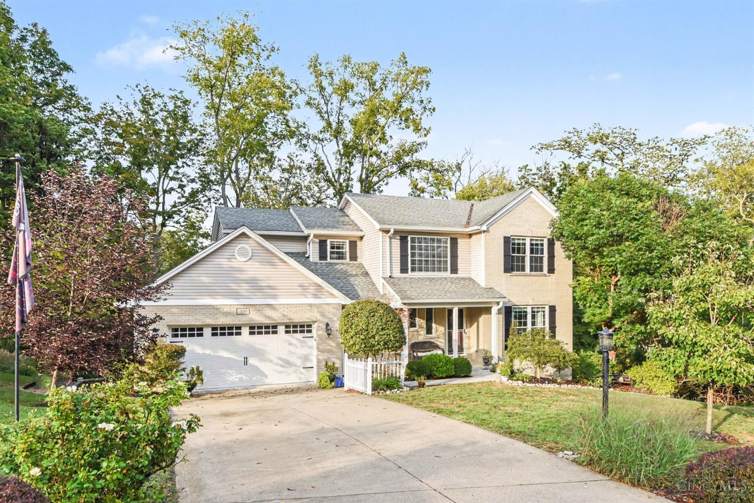 Photo 3 of Single family home for sale at 350 Ivy Hl Dr, Lawrenceburg, IN 47025 | MLS# 1894623 | Listing updated on 2026-09-22