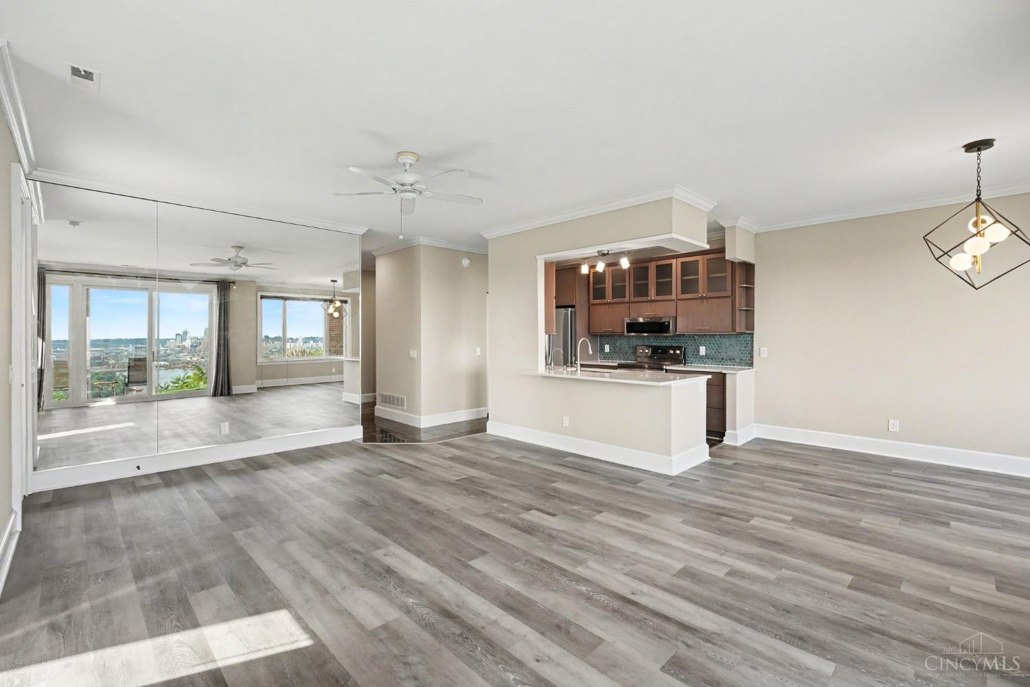 390 Grand Avenue #B, Cincinnati, OH, 45205 — photo 4
