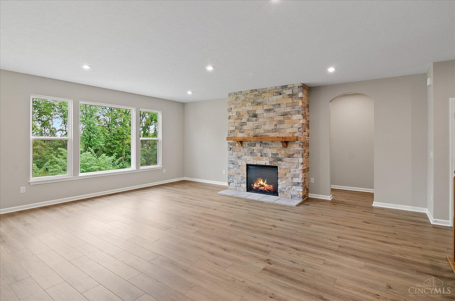 2552 Golden Leaf Drive, Beavercreek, OH, 45431 — photo 8