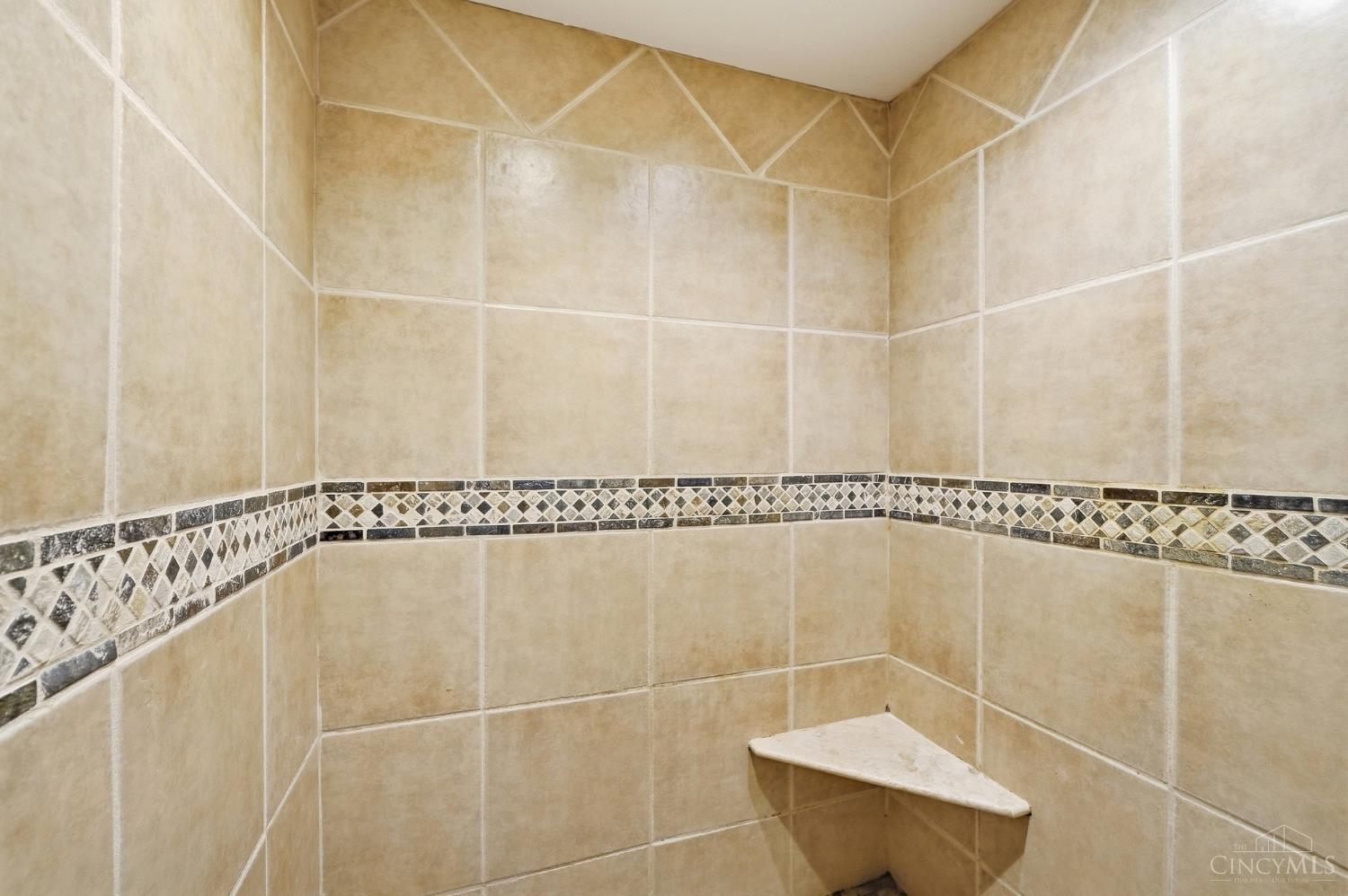 385 Indian Lake Drive, Hamilton Twp, OH, 45039 — photo 45