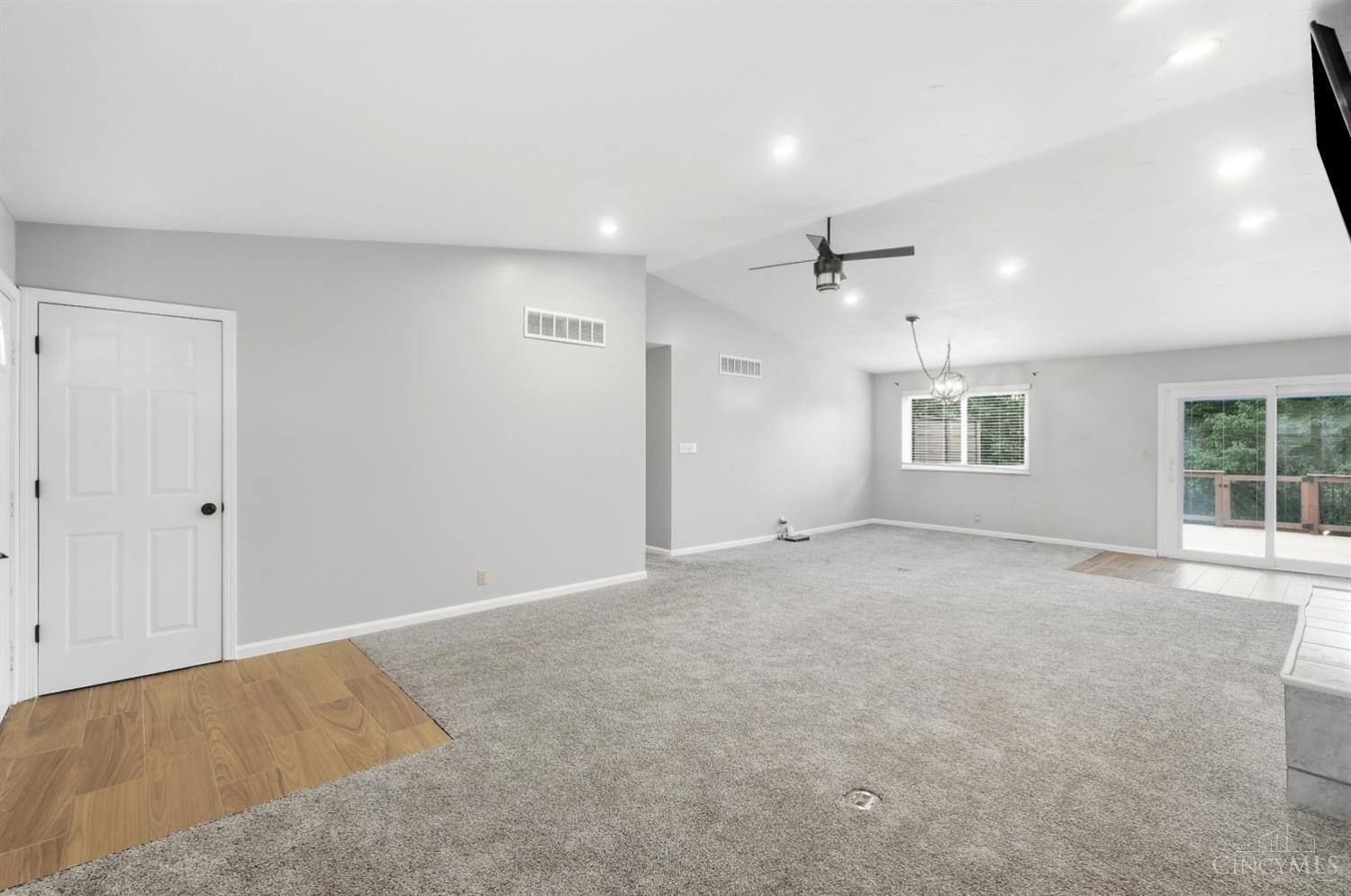 6821 Rackview Road, Green Twp, OH, 45248 — photo 10