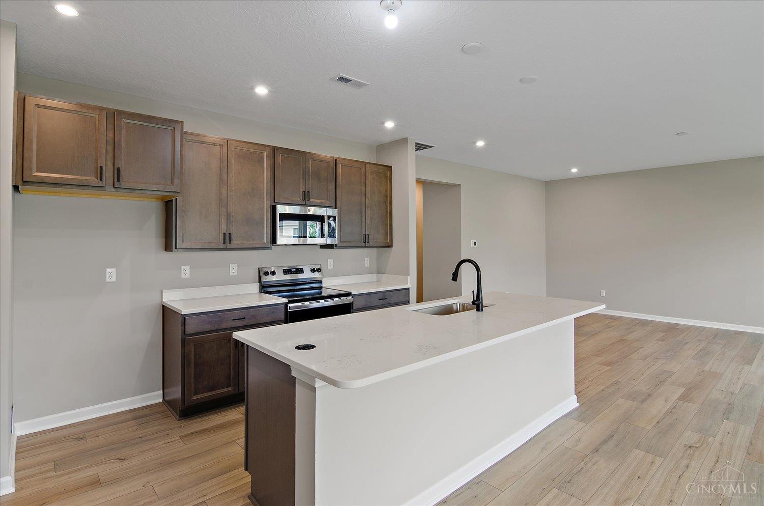 622 Tulip Court, Yellow Springs, OH, 45387 — photo 3