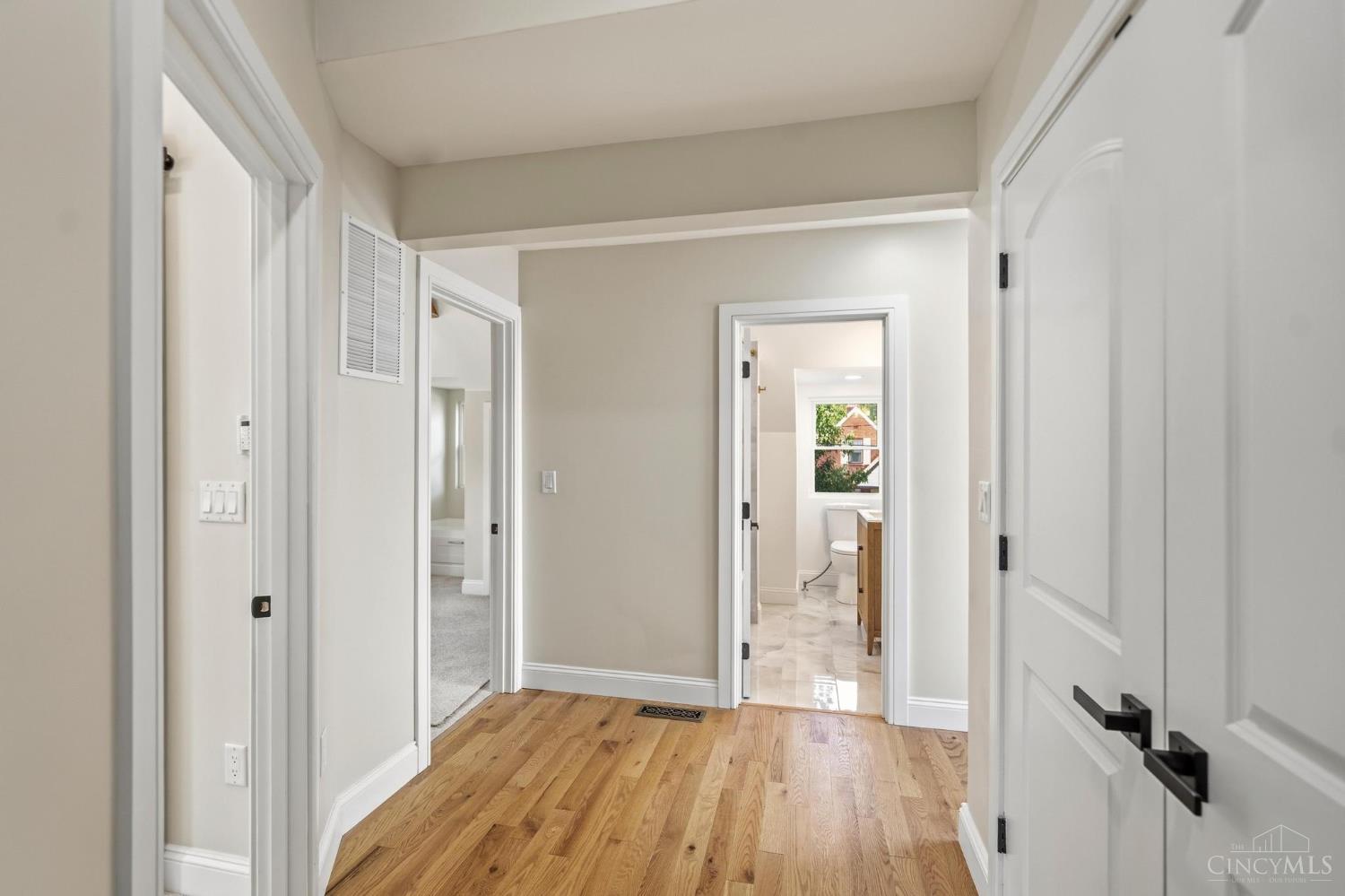 3834 Petoskey Avenue, Mariemont, OH, 45227 — photo 30