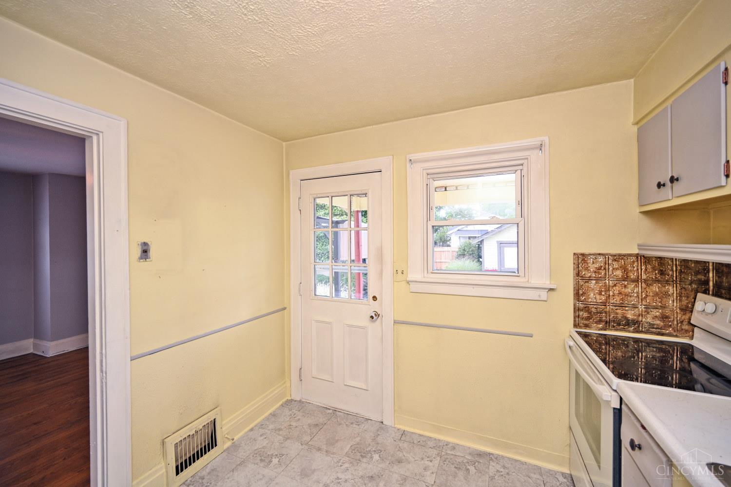 1037 Hooven Avenue, Hamilton, OH, 45015 — photo 18