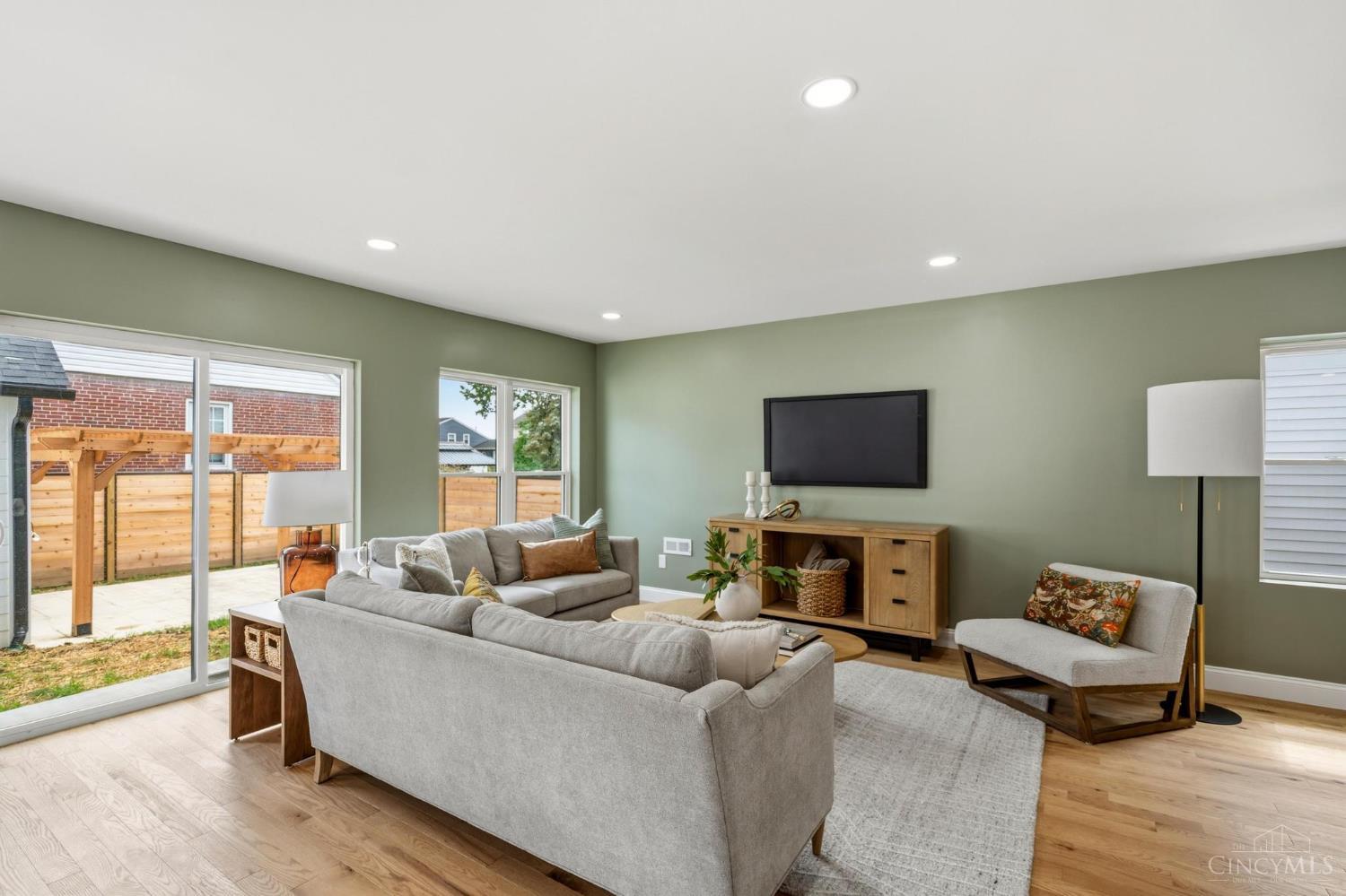3834 Petoskey Avenue, Mariemont, OH, 45227 — photo 19