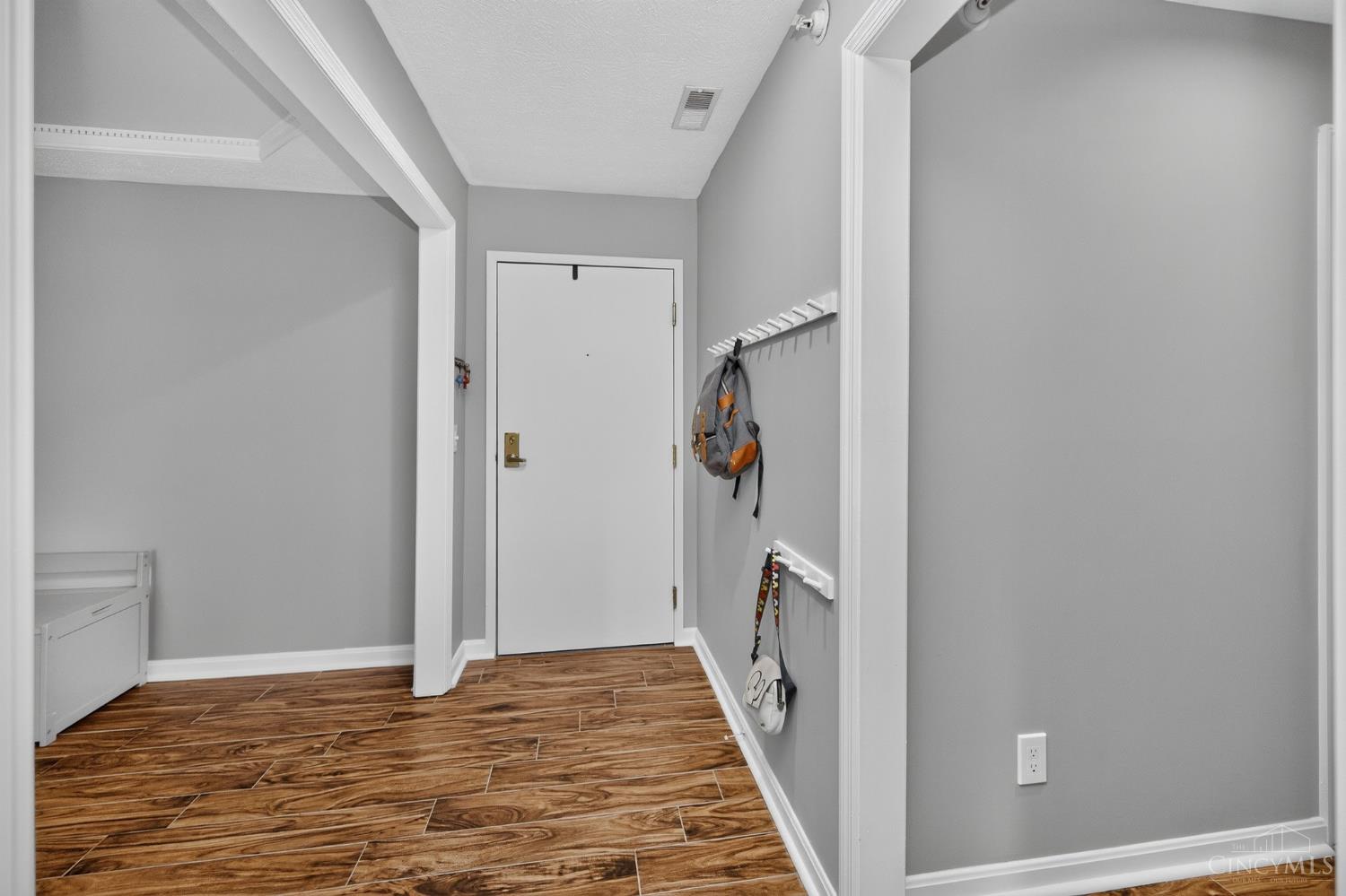 4350 Regency Ridge Court #304, Green Twp, OH, 45248 — photo 4