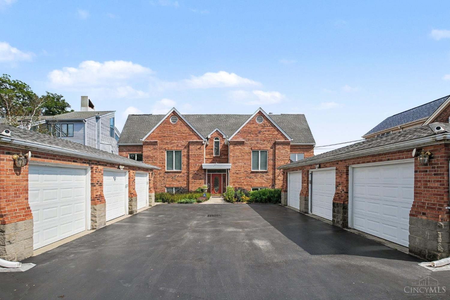 390 Grand Avenue #B, Cincinnati, OH, 45205