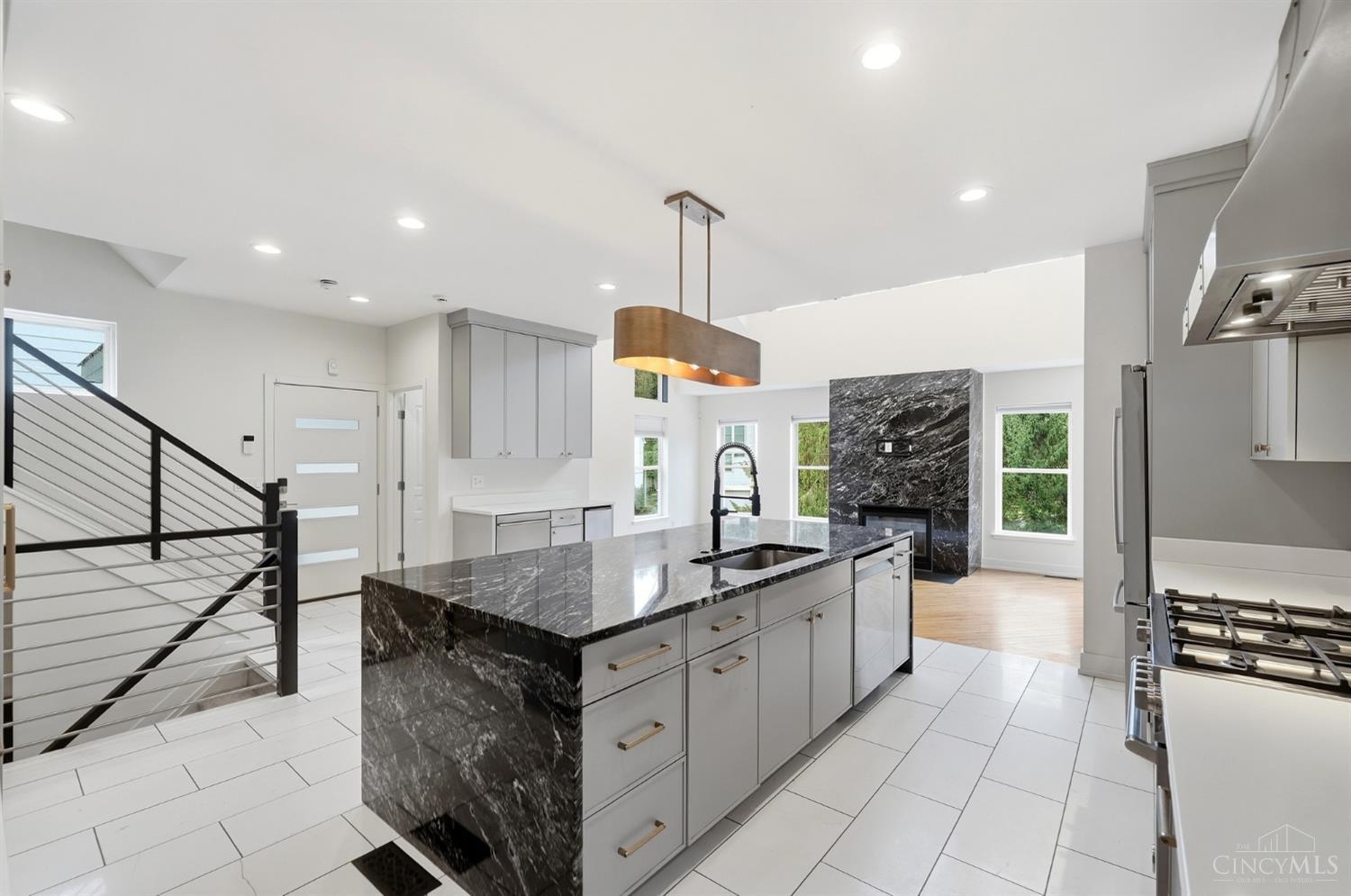 Photo 4 of Single family home for sale at 3192 Golden Holw Ave, Cincinnati, OH 45226 | MLS# 1894452 | Listing updated on 2026-09-24