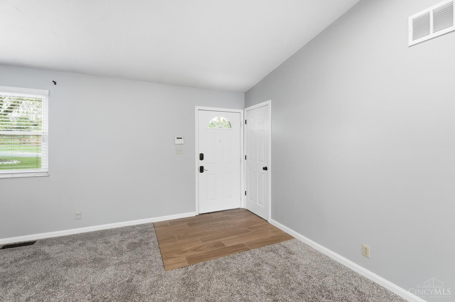 6821 Rackview Road, Green Twp, OH, 45248 — photo 8