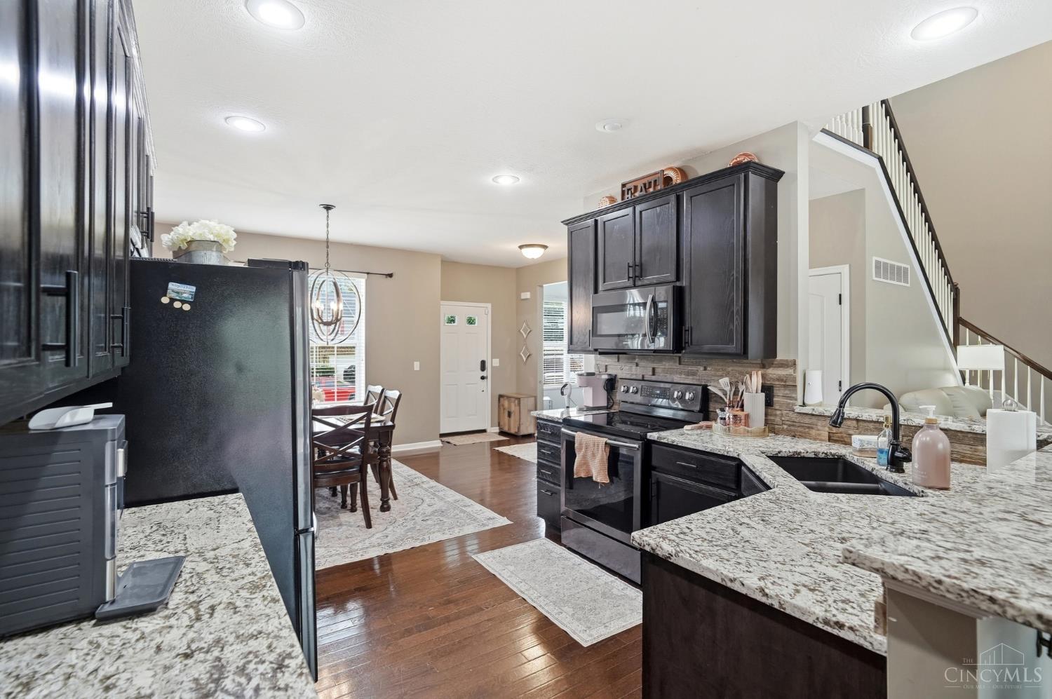 7477 Hunters Creek Lane, Colerain Twp, OH, 45247 — photo 17