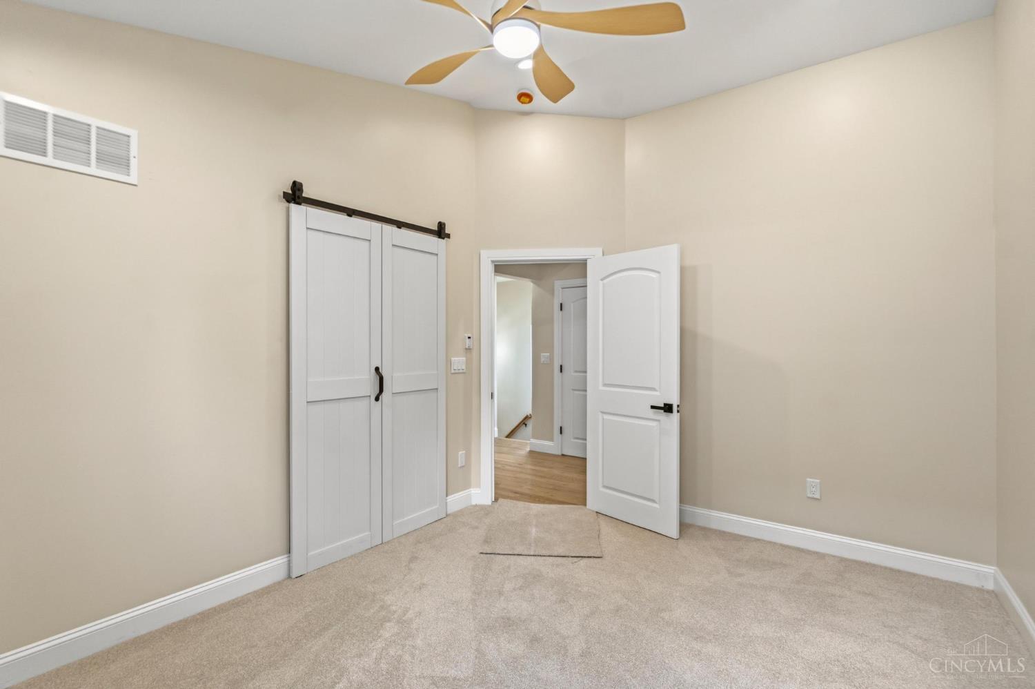 3834 Petoskey Avenue, Mariemont, OH, 45227 — photo 32