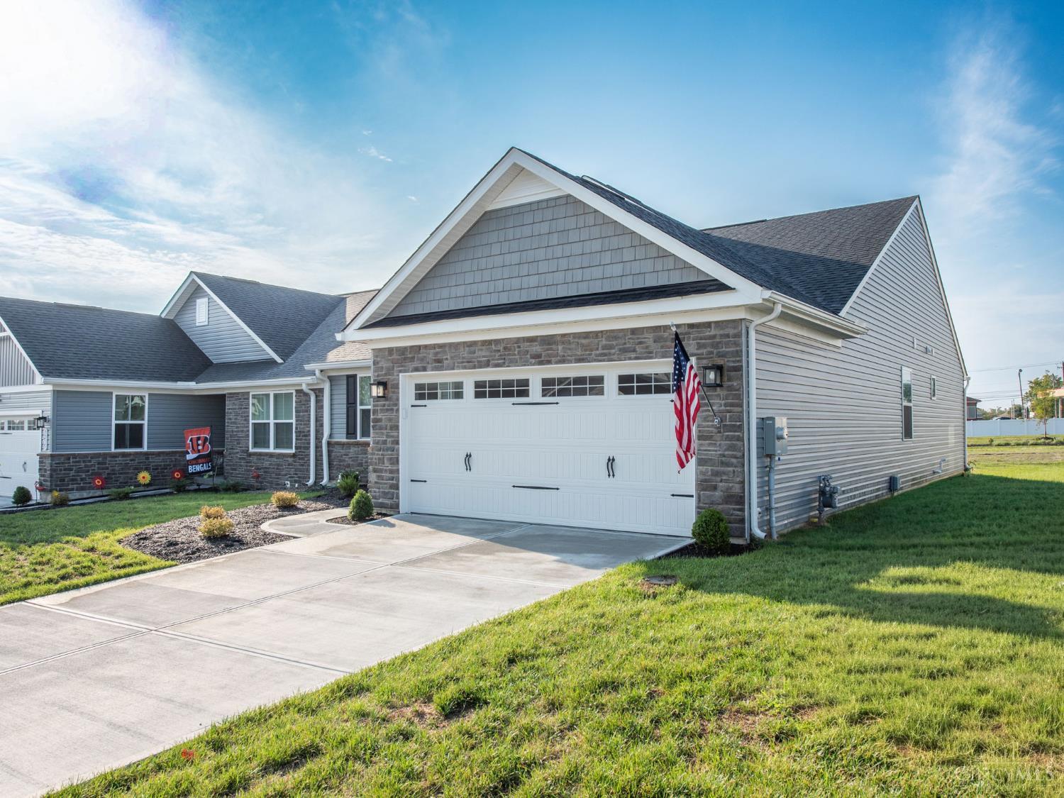 3205 Travertine Court, Fairfield Twp, OH, 45011 — photo 2