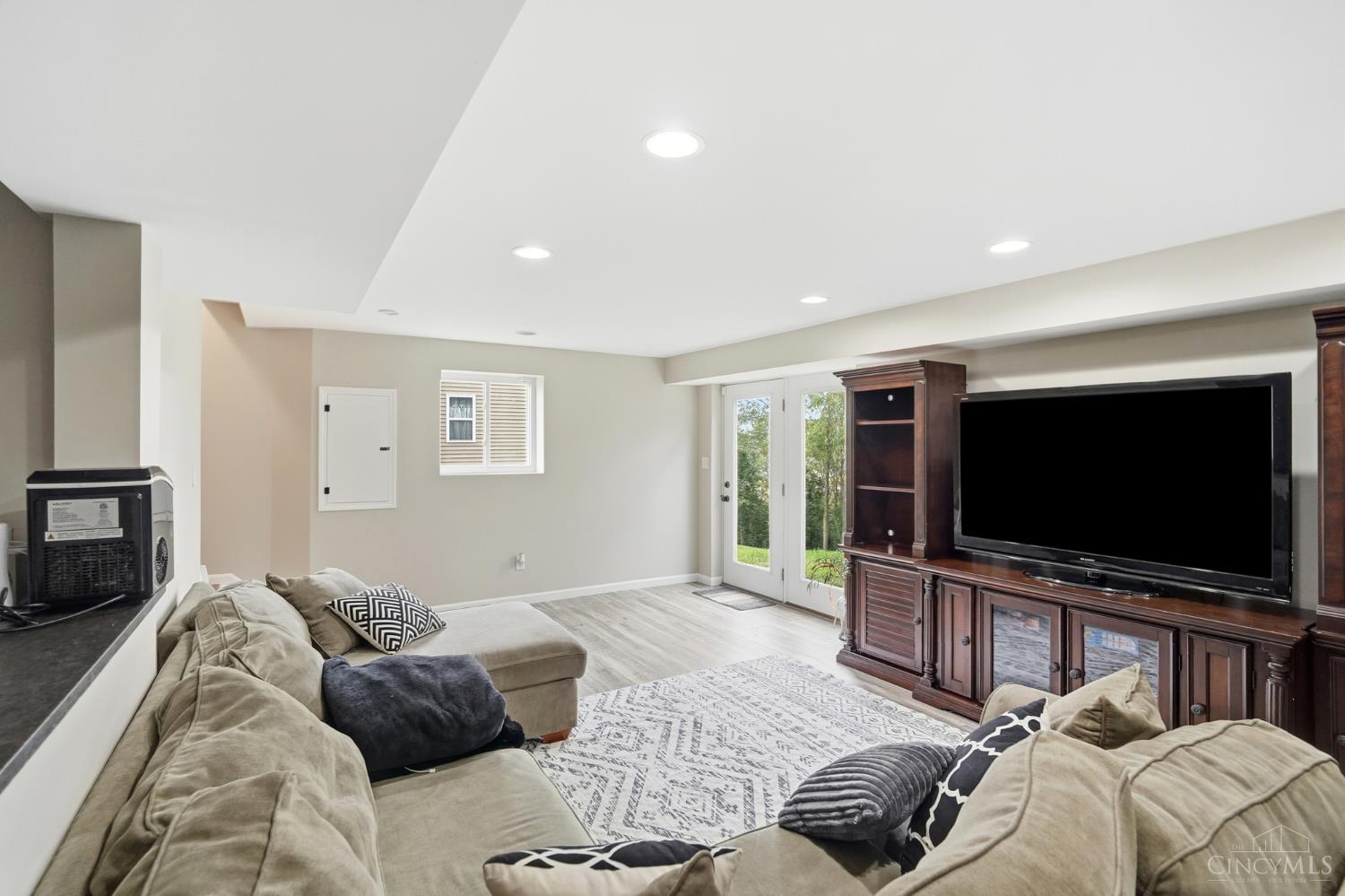 7477 Hunters Creek Lane, Colerain Twp, OH, 45247 — photo 44