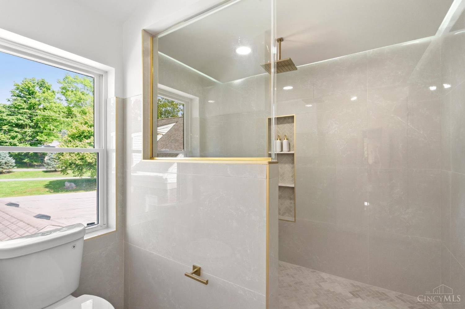 3834 Petoskey Avenue, Mariemont, OH, 45227 — photo 26