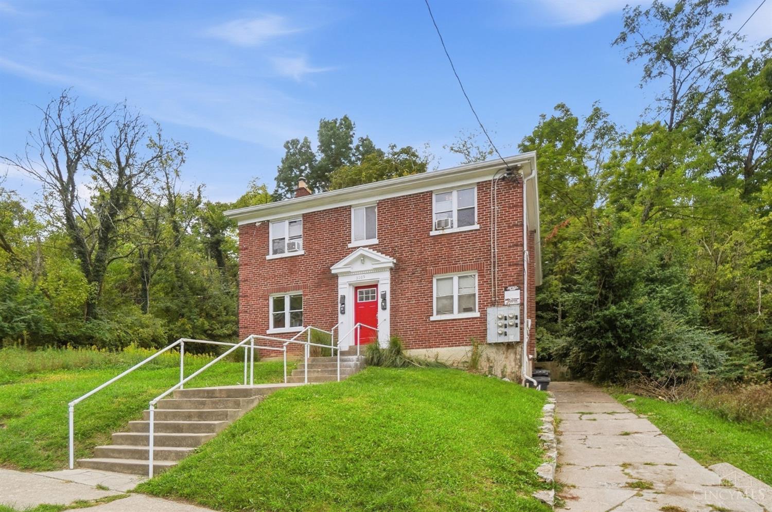 3065 Bracken Woods Lane, Cincinnati, OH, 45211 — photo 3