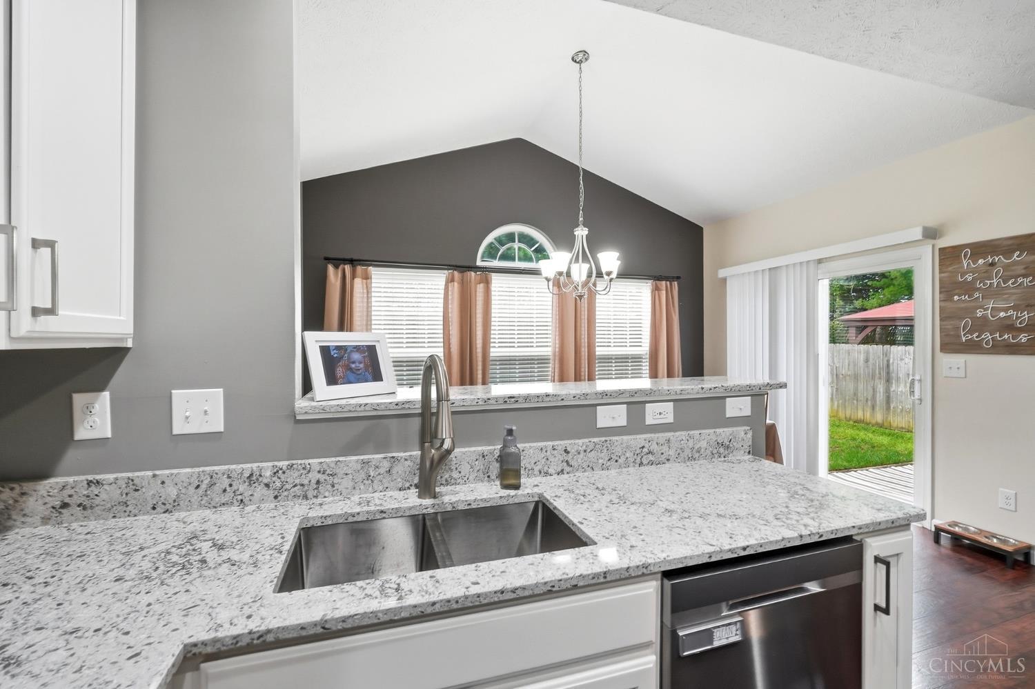 385 Indian Lake Drive, Hamilton Twp, OH, 45039 — photo 18