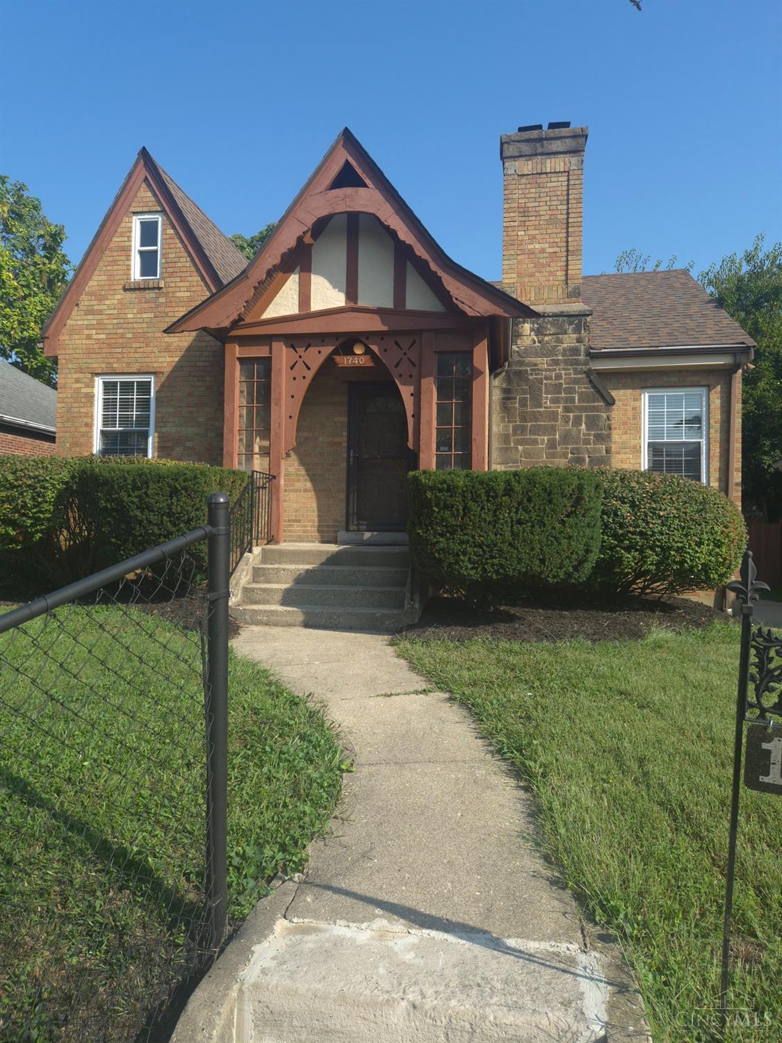 1740 Garden Lane