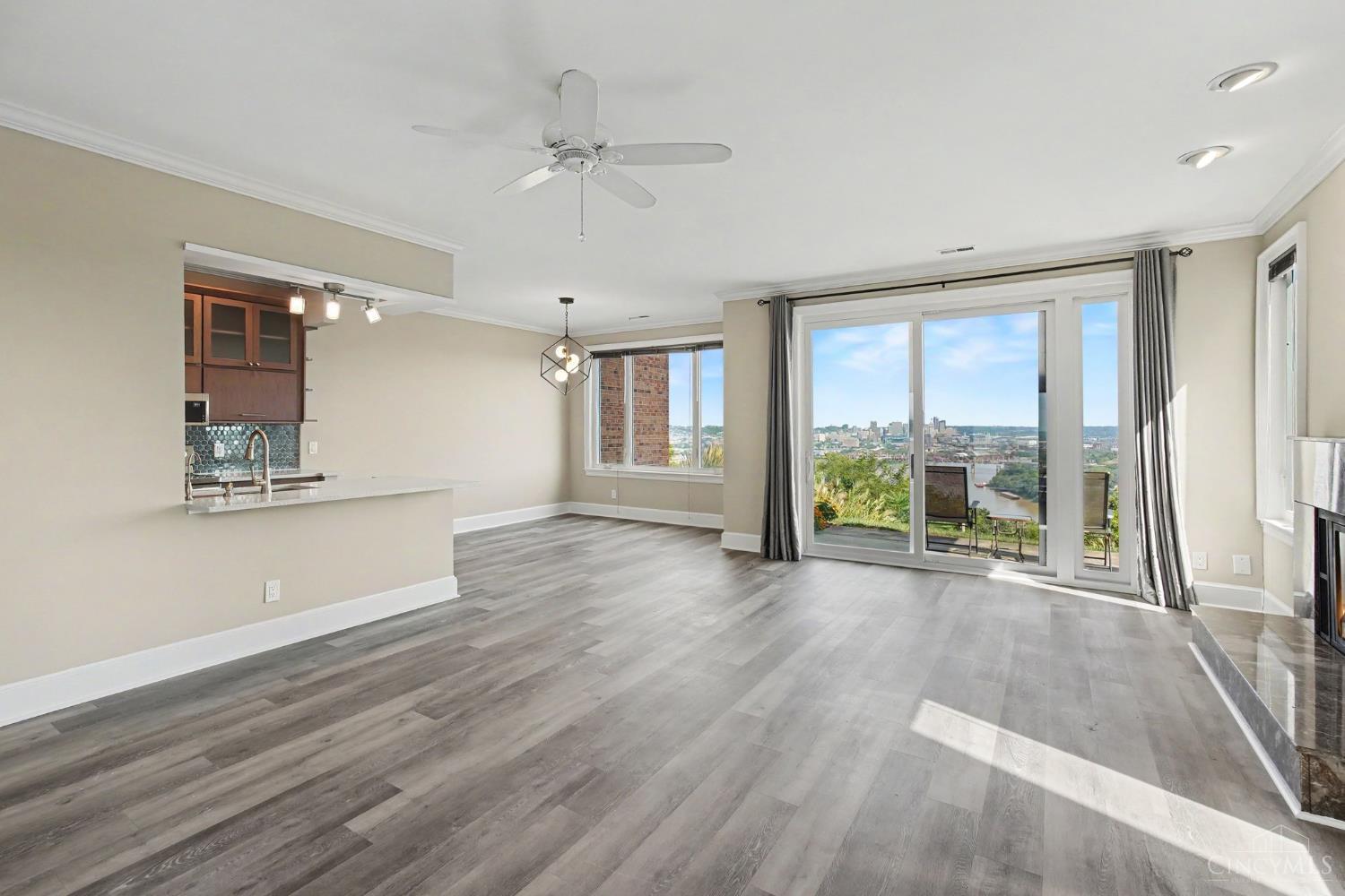 390 Grand Avenue #B, Cincinnati, OH, 45205 — photo 3