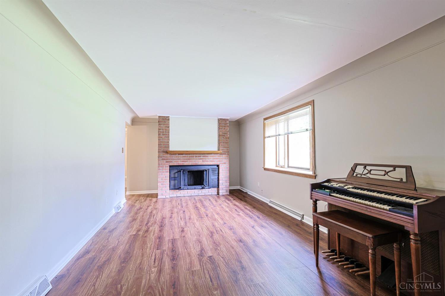 6051 Jerry Lee Drive, Miami Twp, OH, 45150 — photo 28