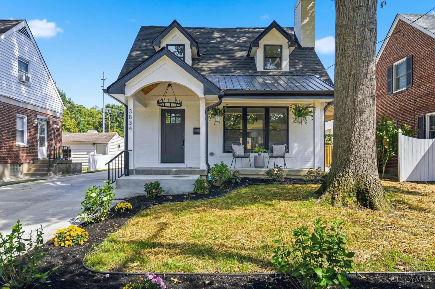 3834 Petoskey Avenue, Mariemont, OH, 45227 — photo 2