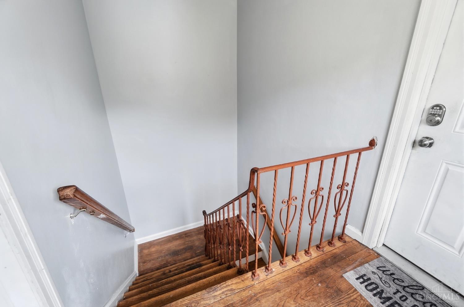 3065 Bracken Woods Lane, Cincinnati, OH, 45211 — photo 24