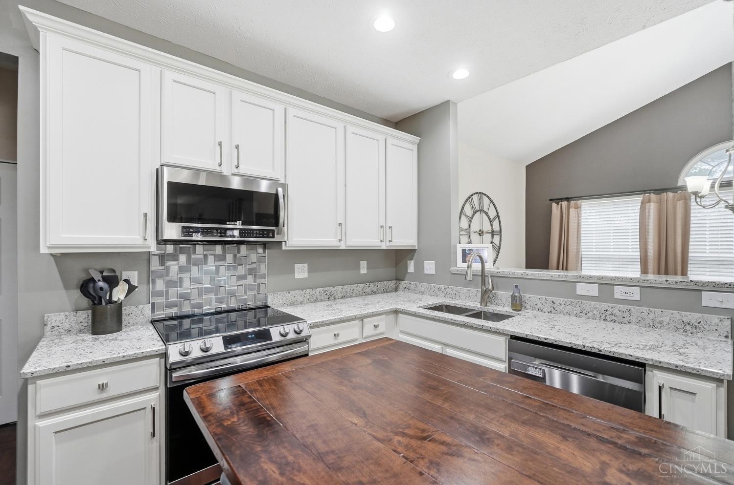 385 Indian Lake Drive, Hamilton Twp, OH, 45039 — photo 16