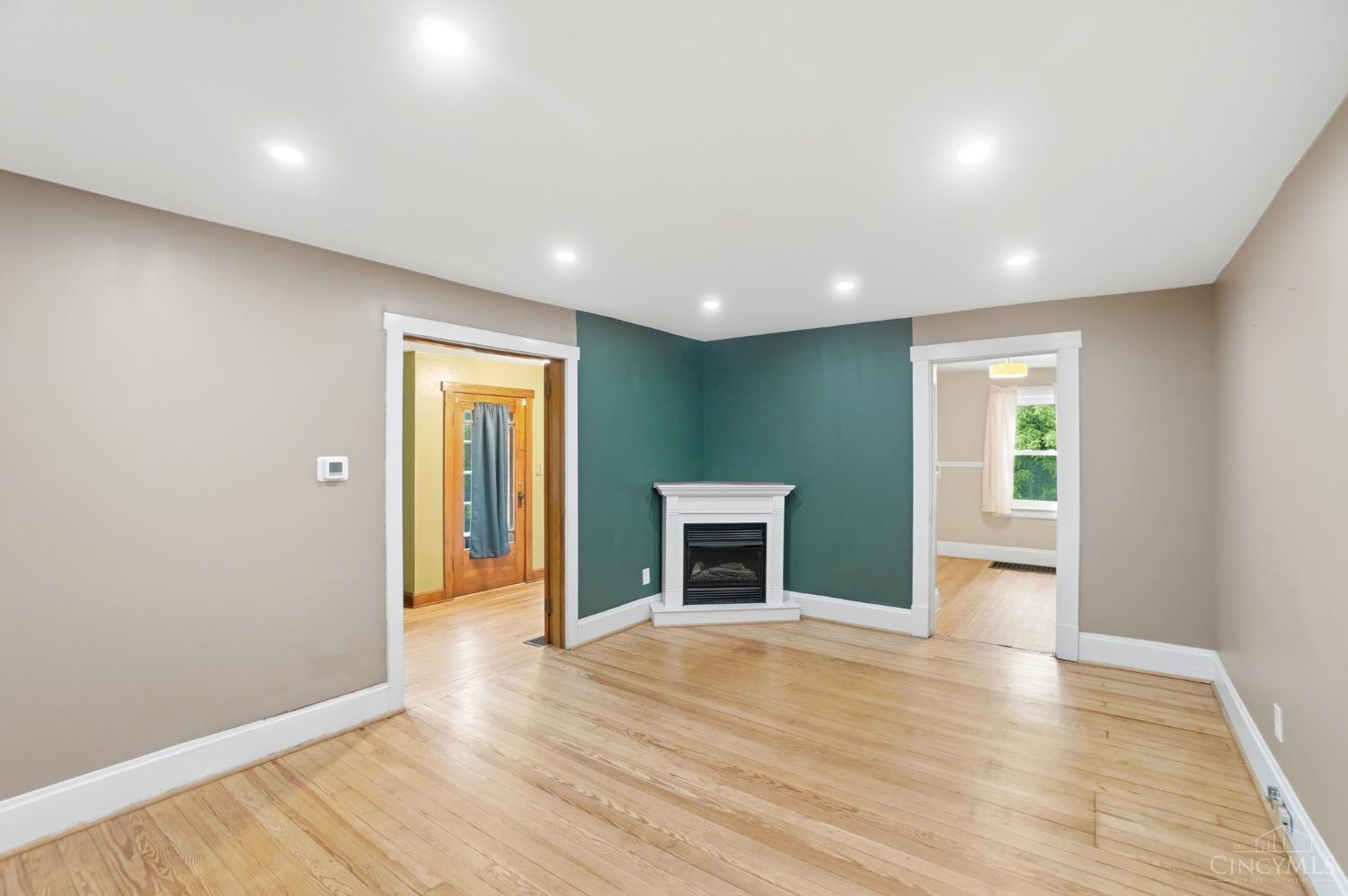 6951 Lesourdsville West Chester Road, Liberty Twp, OH, 45011 — photo 9
