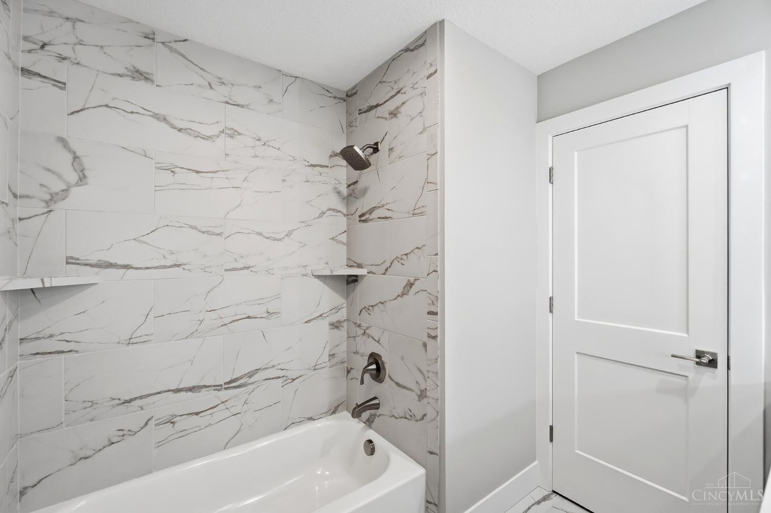 115 Cedar Creek Circle, Springboro, OH, 45066 — photo 10
