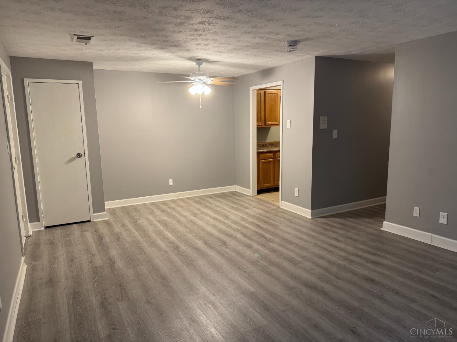 2431 Mustang Drive #14, Cincinnati, OH, 45211 — photo 4