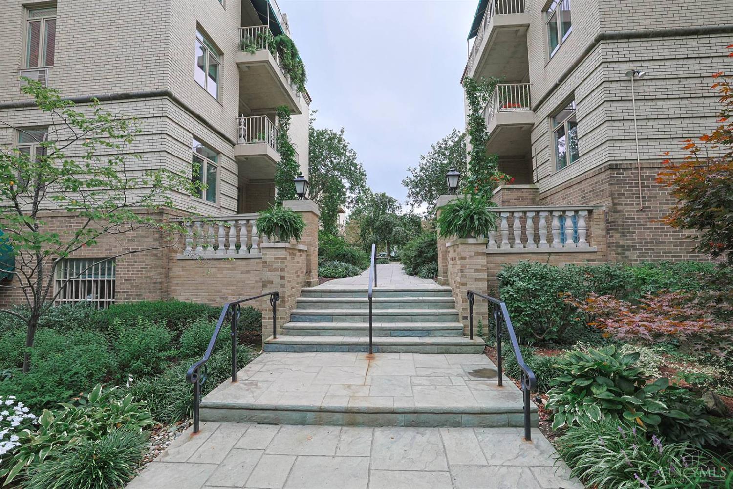 2376 Madison Road #37, Cincinnati, OH, 45208 — photo 26
