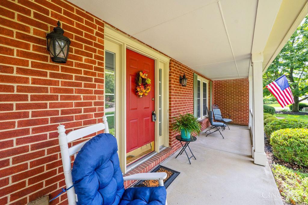 Photo 2 of Sale Pending at 9667 Roundhouse Dr, West Chester, OH 45069 | MLS# 1894885 | Listing updated on 2026-09-27
